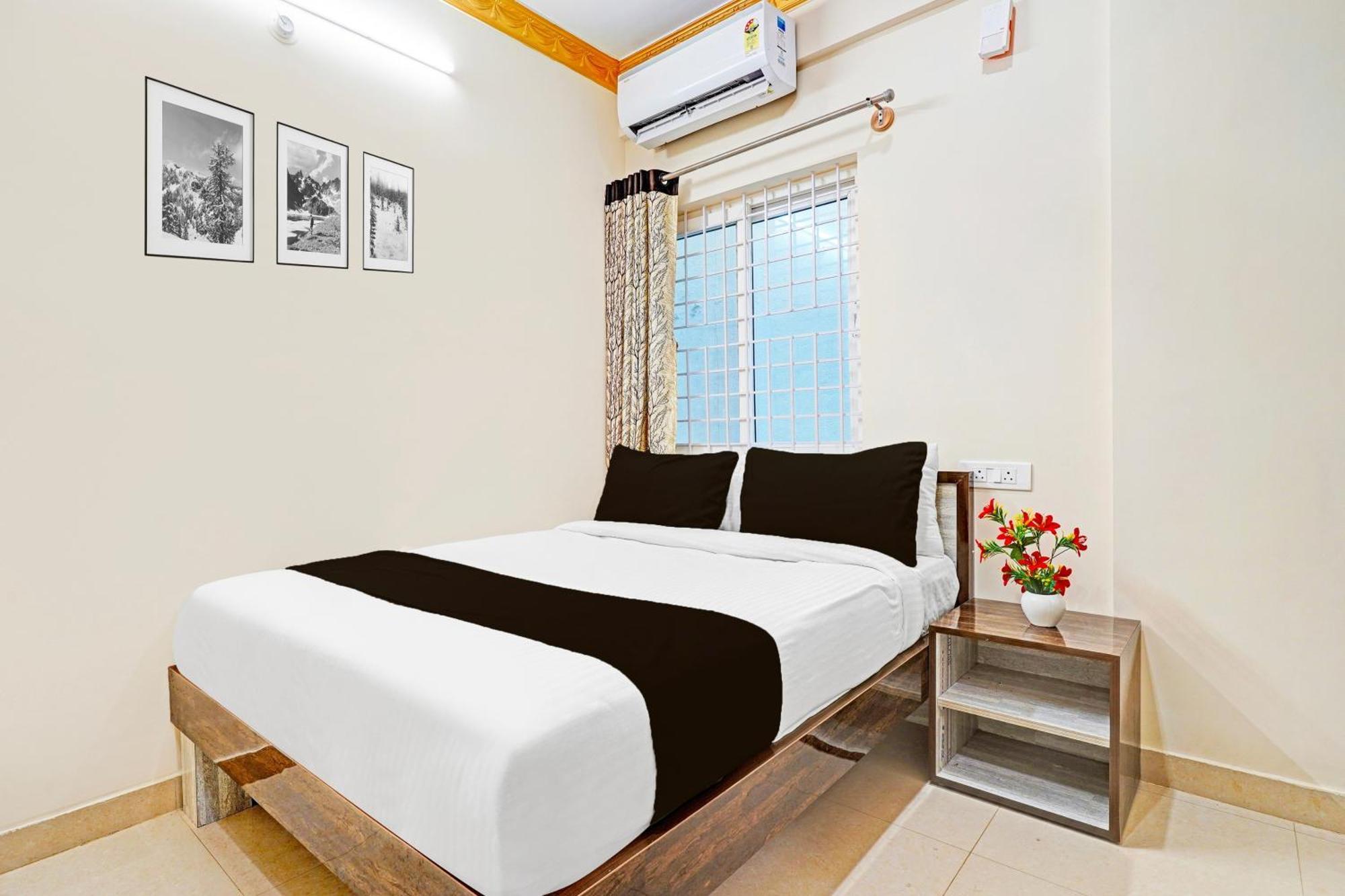 Super Collection O Niladri Road Hotel Kammasandra Buitenkant foto